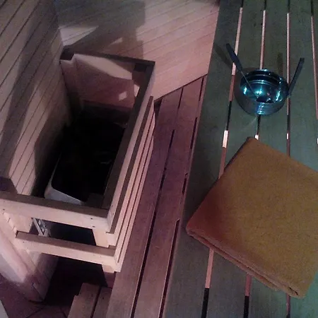 盛翠酒店 2* 纳尔瓦