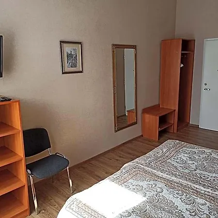 Central 2* Narva