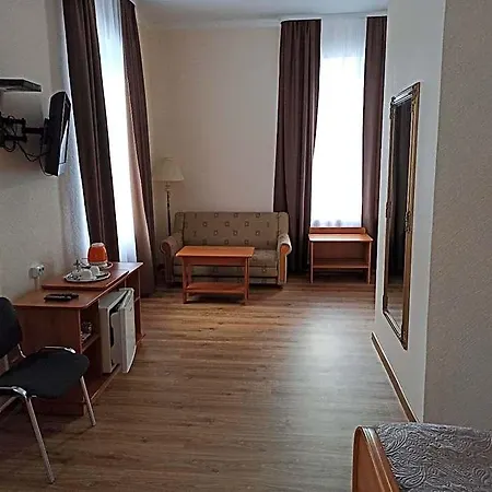 Hotel Central 2*